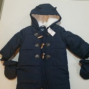 NWT SNOW SUIT W/ GLOVES AND BOOTIES